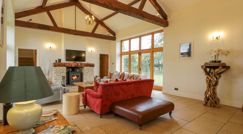 Photo of Lower Farm Barn