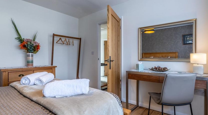 Photo of 2 Bed in Bourton-on-the-Water