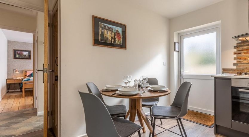 Photo of 2 Bed in Bourton-on-the-Water