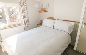 27 Whitegates Holiday Cottage