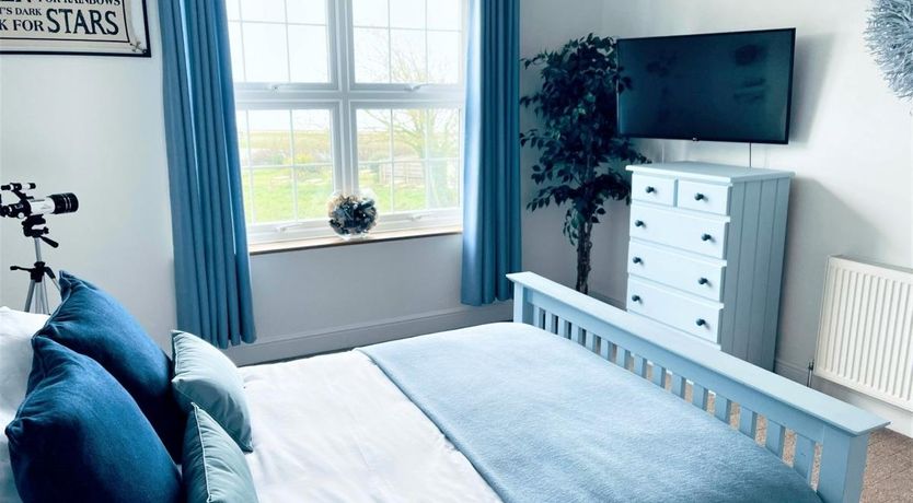 Photo of 3 Bed in Freshwater