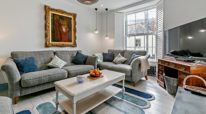 Photo of 5 Bed in Fowey