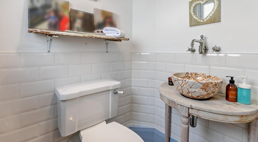 Photo of 5 Bed in Fowey