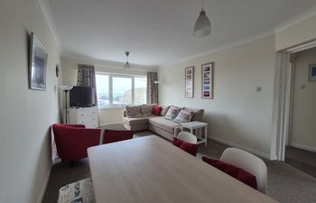 Jurassic View Apartment