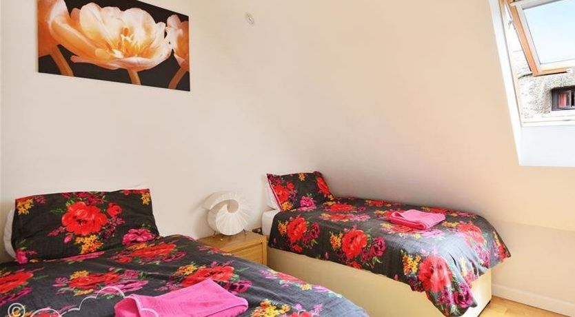 Photo of Fossil Barn