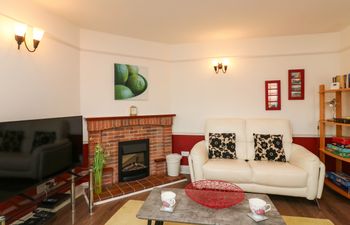 Poppies Holiday Cottage