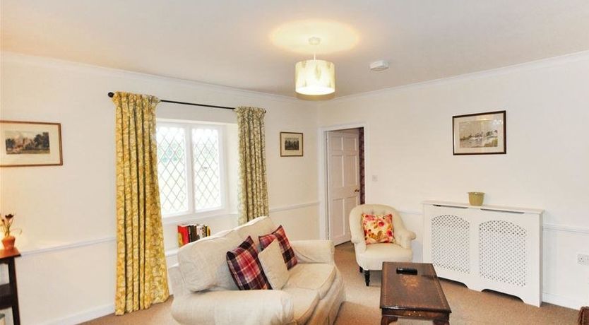 Photo of Warmwell Lodge