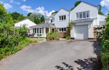 St Mellyn Holiday Cottage