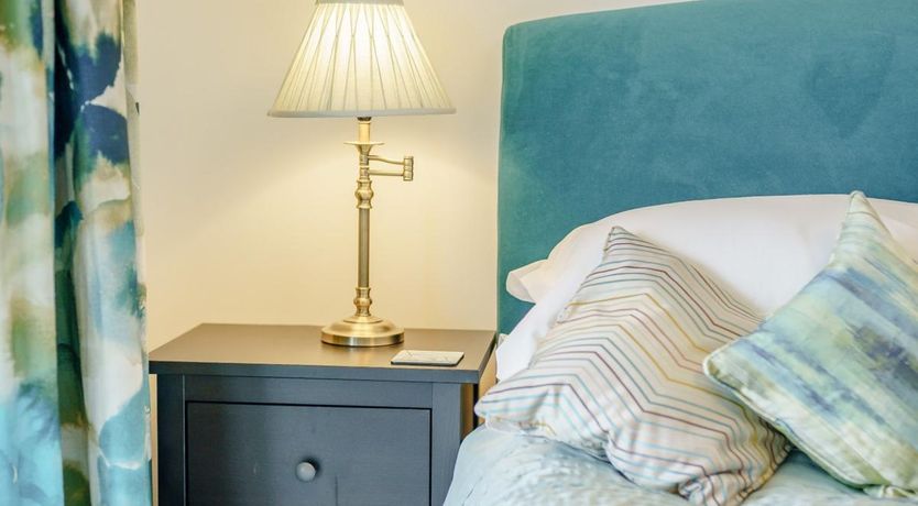 Photo of 4 Bed in Northam