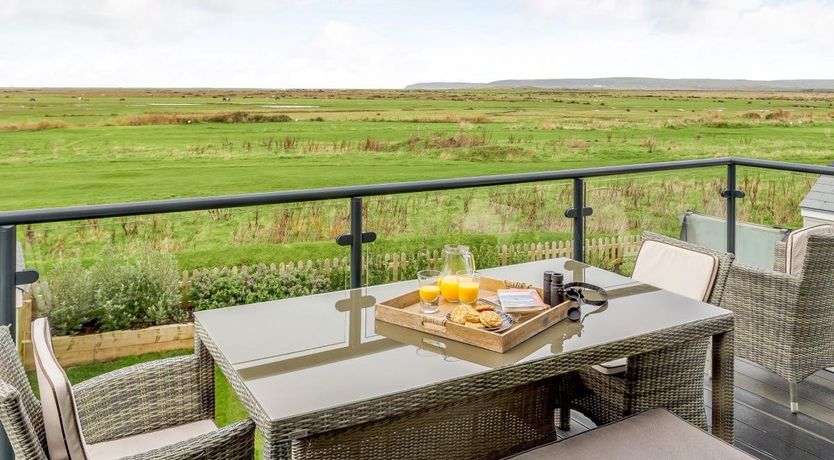 Photo of 4 Bed in Northam