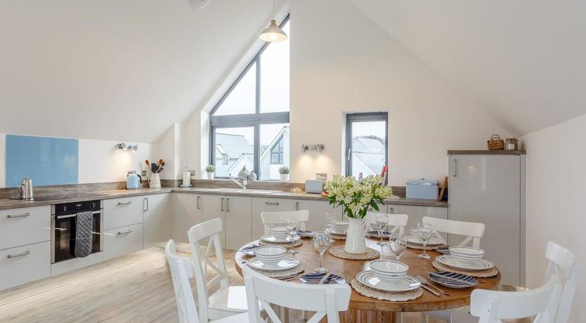 Photo of 4 Bed in Northam