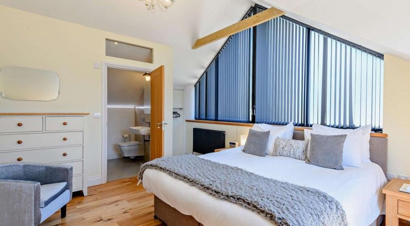 Photo of 4 Bed in Horton