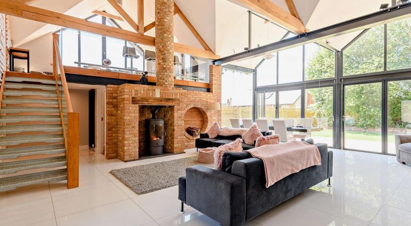 Photo of 4 Bed in Horton