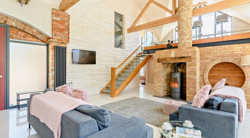 Photo of 4 Bed in Horton