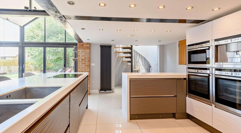 Photo of 4 Bed in Horton