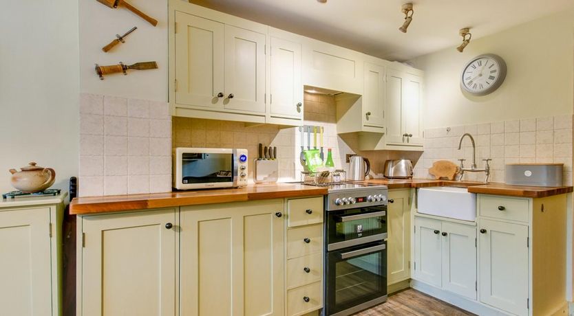 Photo of 2 Bed in Holt