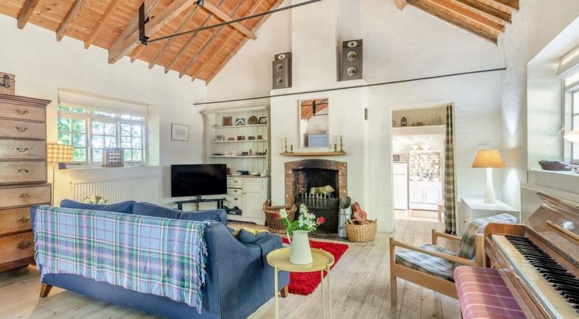 Photo of 1 Bed in Saxlingham