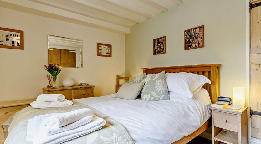 Photo of 2 Bed in Holt