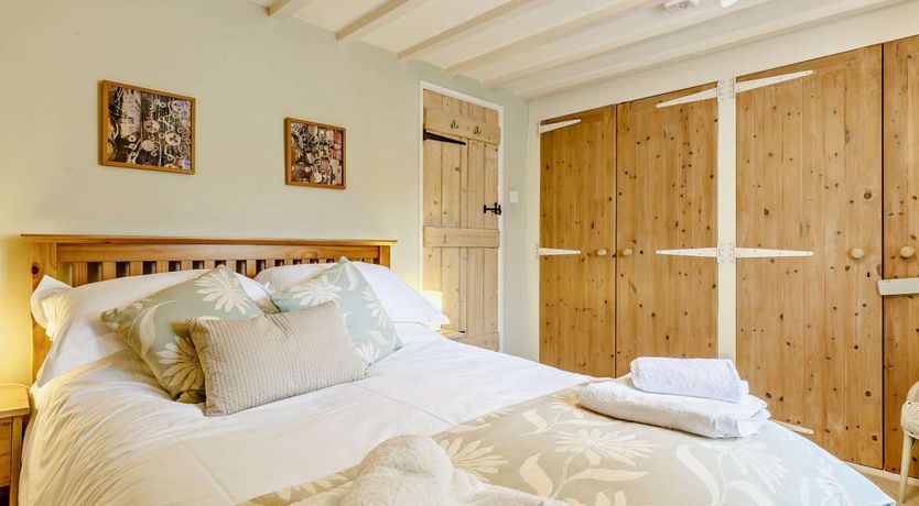 Photo of 2 Bed in Holt