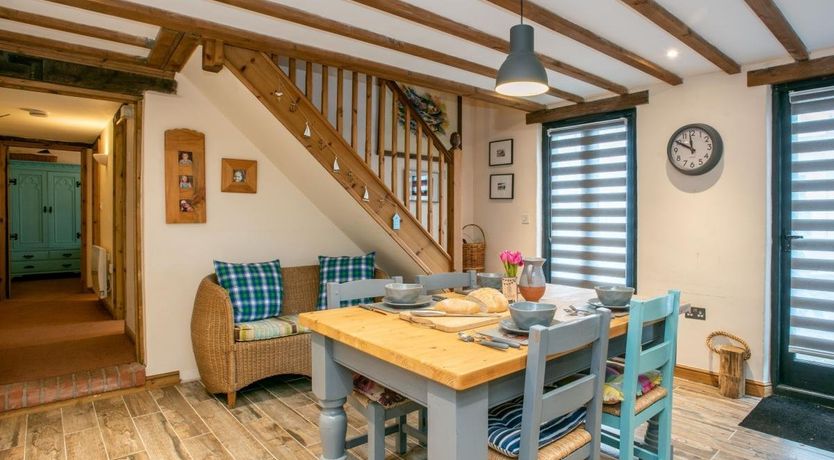 Photo of 2 Bed in Holt