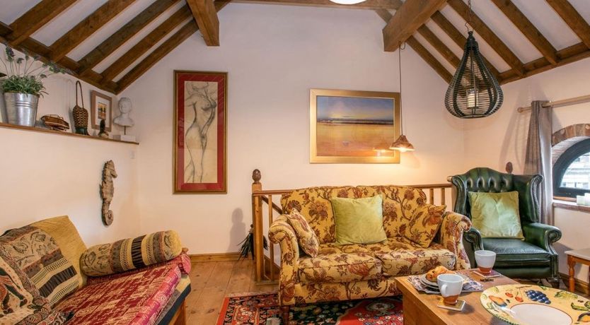 Photo of 2 Bed in Holt