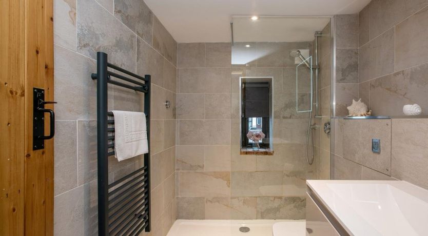 Photo of 2 Bed in Holt