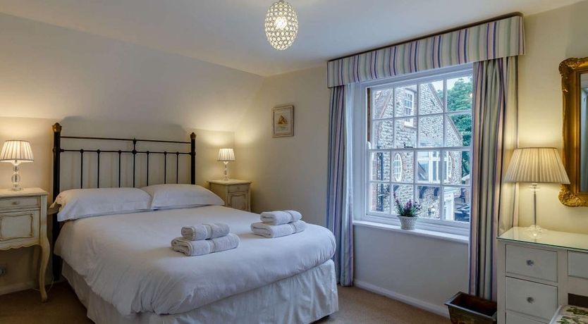 Photo of 3 Bed in Blakeney