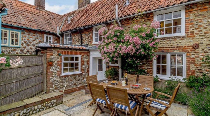 Photo of in Blakeney (NCC16)