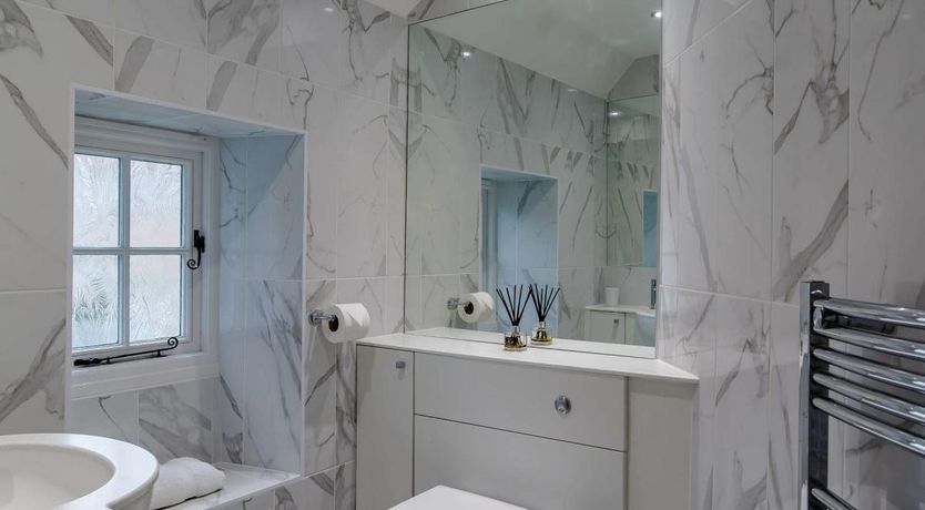 Photo of 3 Bed in Blakeney