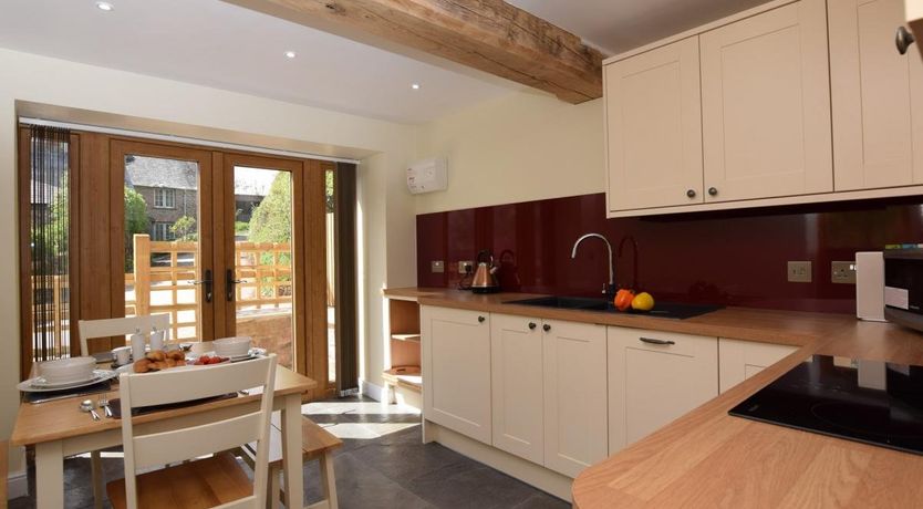 Photo of 2 Bed in Coldridge