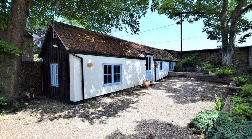 Photo of in Cley (NCC04)