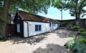 Photo of in Cley (NCC04)