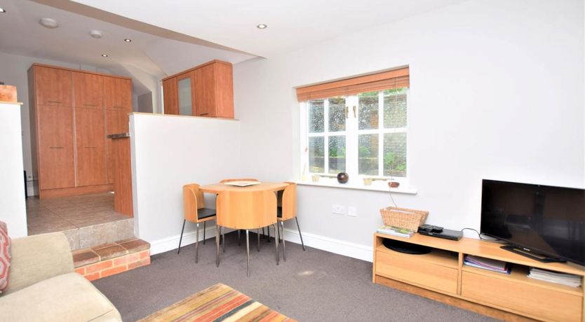 Photo of 1 Bed in Holt