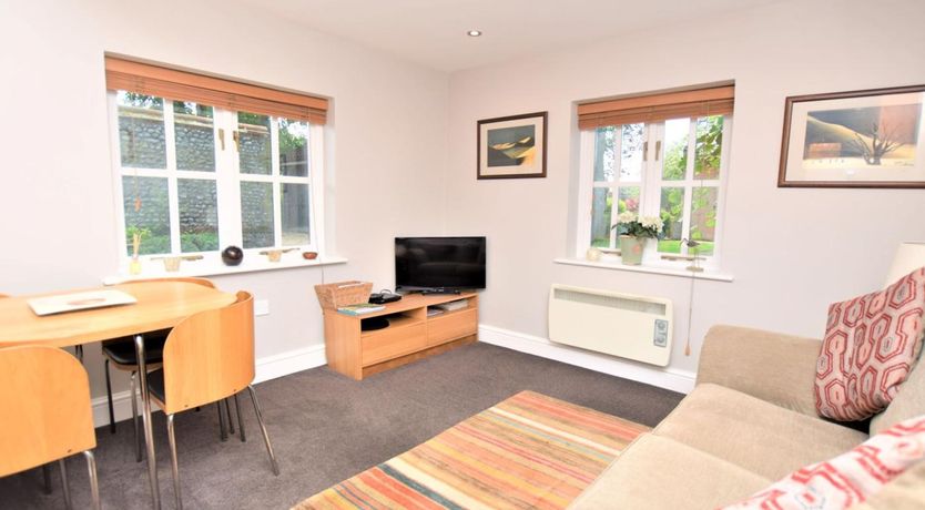 Photo of 1 Bed in Holt