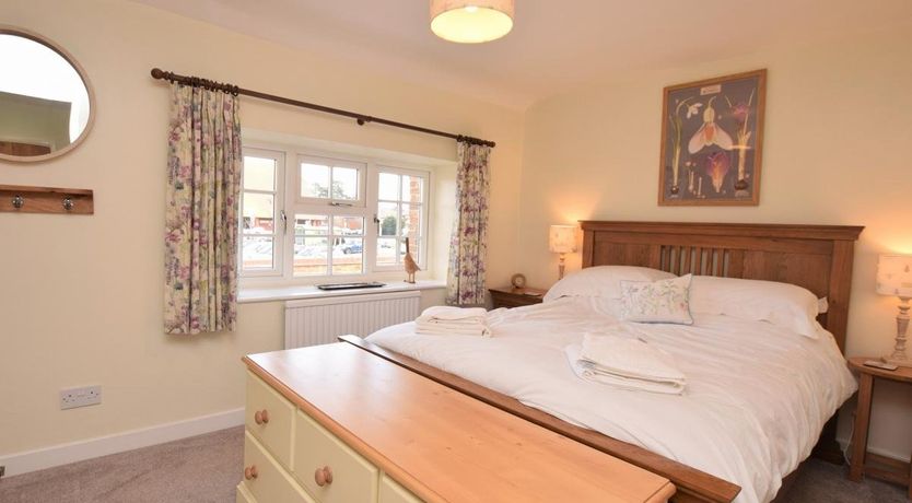 Photo of 2 Bed in Holt