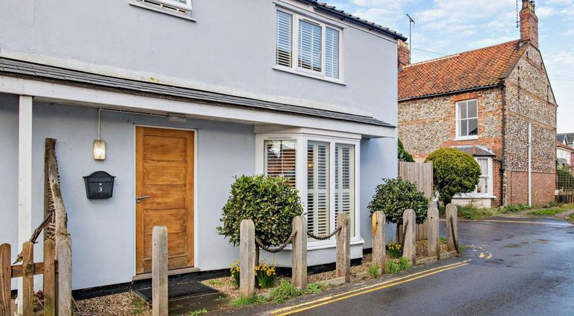 Photo of 3 Bed in Holt