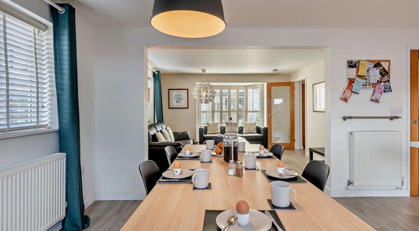 Photo of 3 Bed in Holt