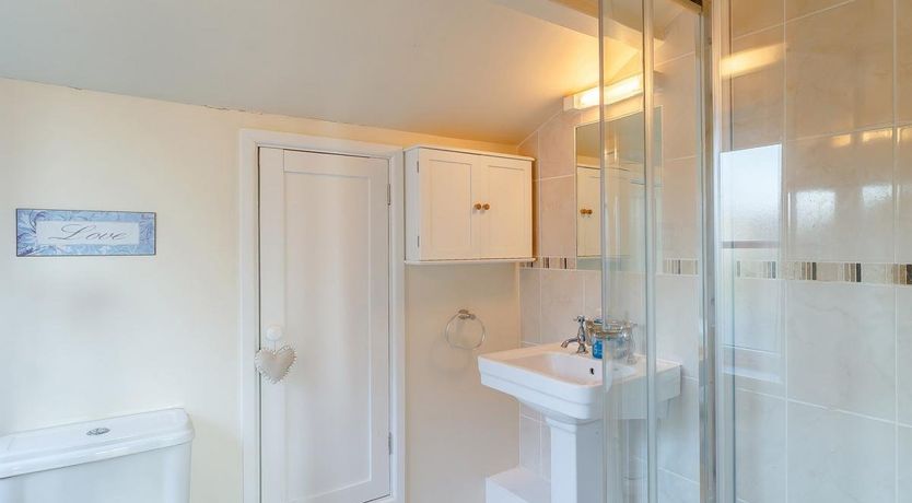 Photo of 2 Bed in Holt