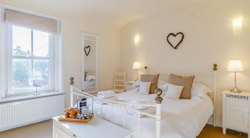 Photo of 2 Bed in Holt