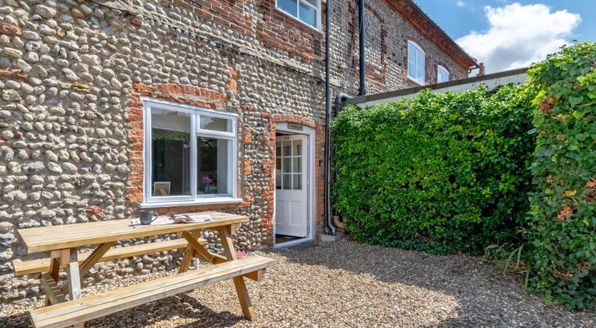 Photo of 2 Bed in Holt