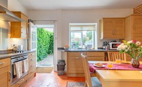 Photo of 2 Bed in Holt