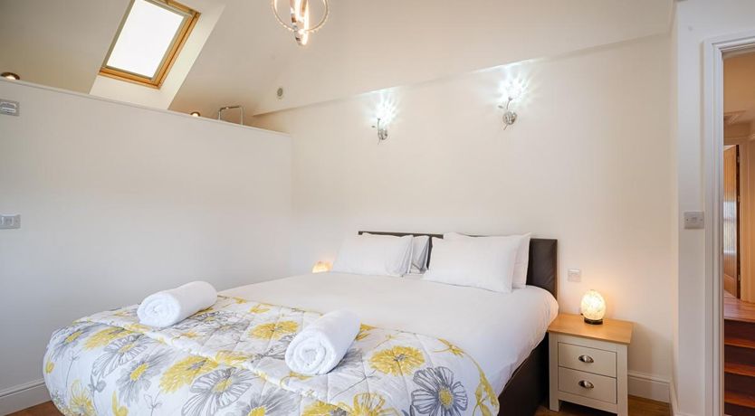 Photo of 4 Bed in Bancyffordd