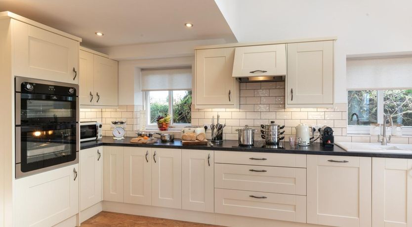 Photo of 4 Bed in Llandysul