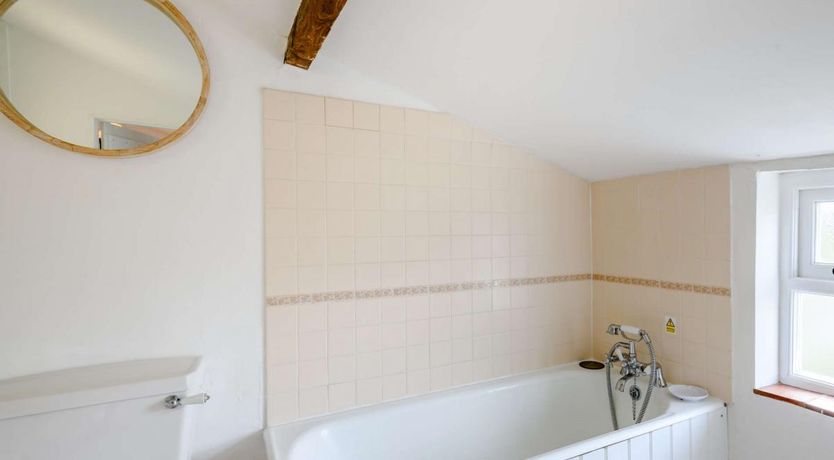 Photo of 2 Bed in Little Thornage