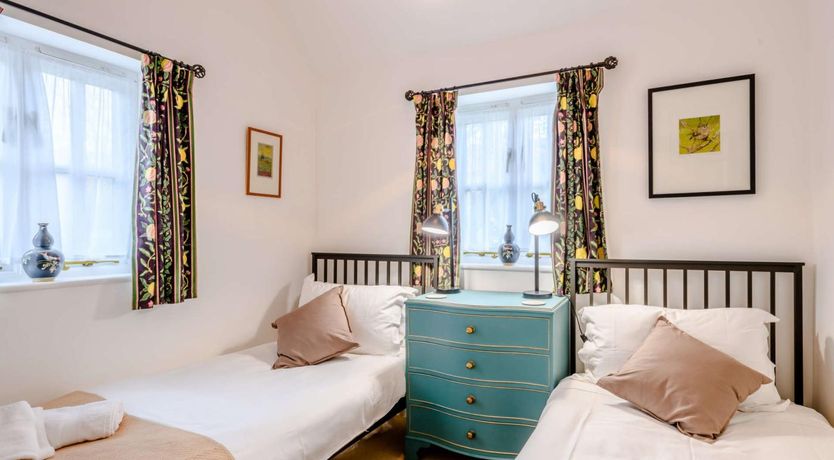 Photo of 2 Bed in Holt