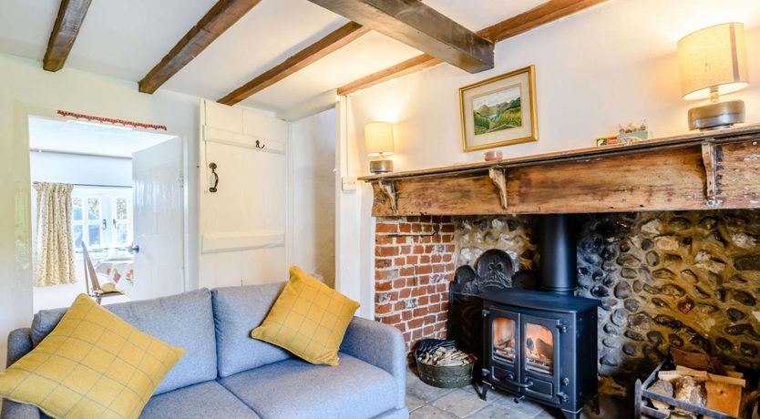 Photo of 2 Bed in Holt