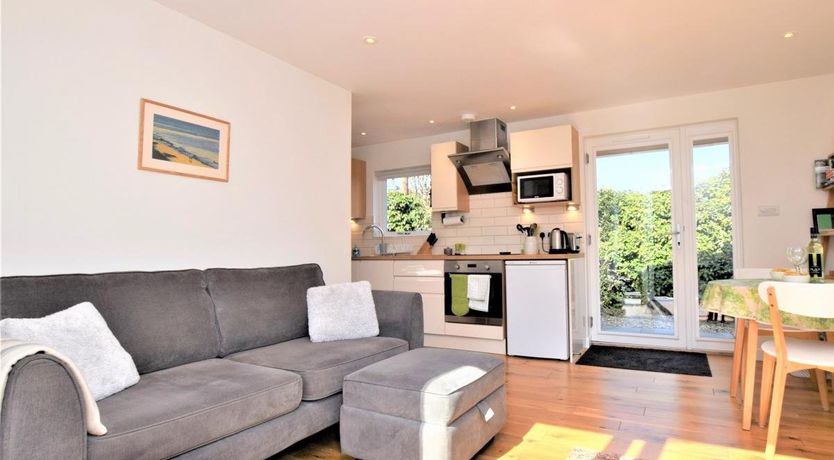 Photo of 1 Bed in Overstrand