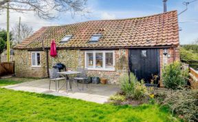 Photo of in Saxlingham (NCC24)