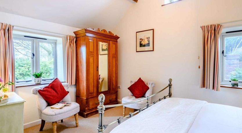 Photo of 1 Bed in Holt