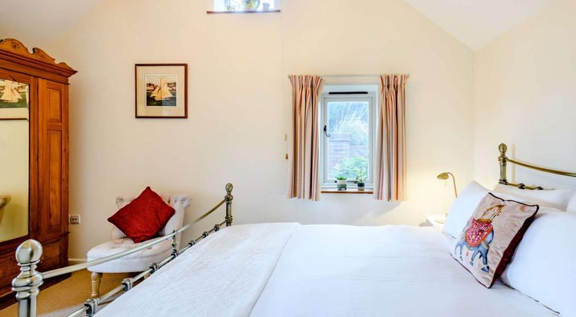 Photo of 1 Bed in Holt